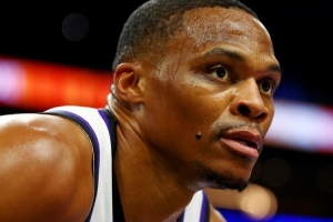 有点铁!威少国王首秀半场6中1拿到3分5板 正负值+9 有点铁!威少国王首秀半场6中1拿到3分5板 正负值+9