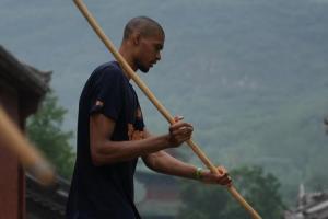 名记感叹文班外星人表现:少林寺今夏给这年轻人施加了神奇魔法! 名记感叹文班外星人表现:少林寺今夏给这年轻人施加了神奇魔法!