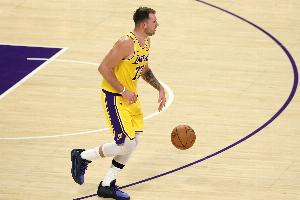 历史第三位!东契奇前6个赛季拿1W分3K篮板3K助攻 老詹&大O前两位 历史第三位!东契奇前6个赛季拿1W分3K篮板3K助攻 老詹&大O前两位