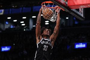 尽力了!克拉克斯顿14中8贡献18分12板 正负值+10全队最高 尽力了!克拉克斯顿14中8贡献18分12板 正负值+10全队最高